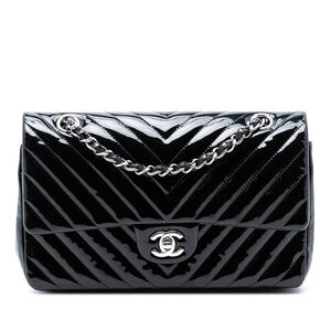 Pre-Loved Chanel Medium Classic Chevron Patent Double Flap
